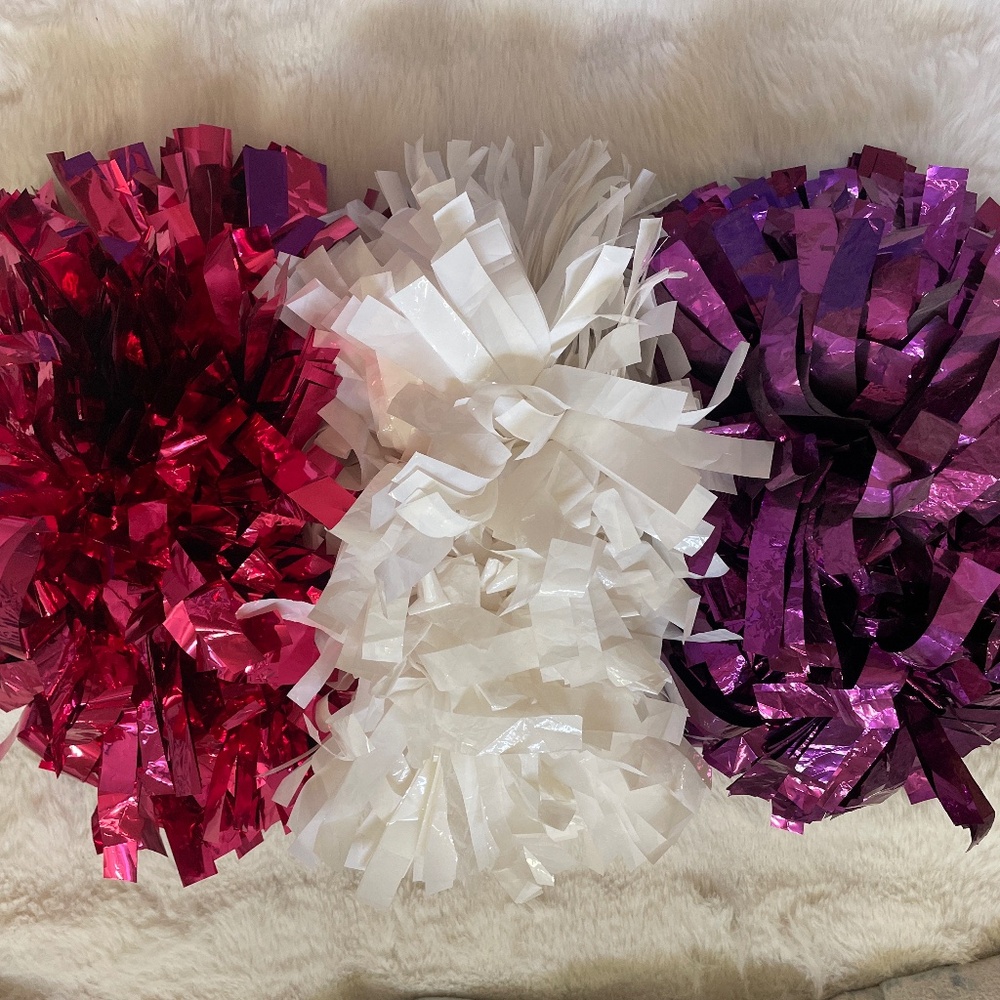 Cheer poms